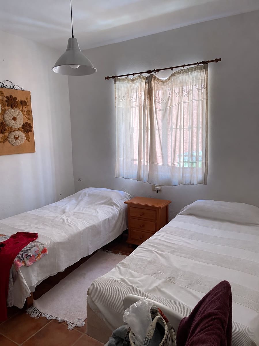 3 slaapkamer Villa te koop in Colmenar met garage - € 225.000 (Ref: 10160993)