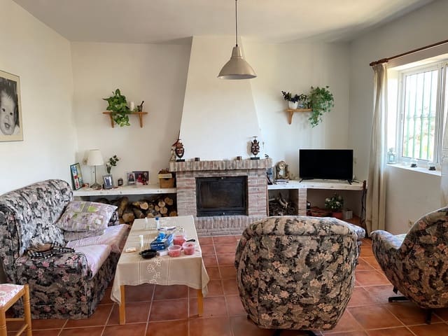 3 slaapkamer Villa te koop in Colmenar met garage - € 225.000 (Ref: 10160993)