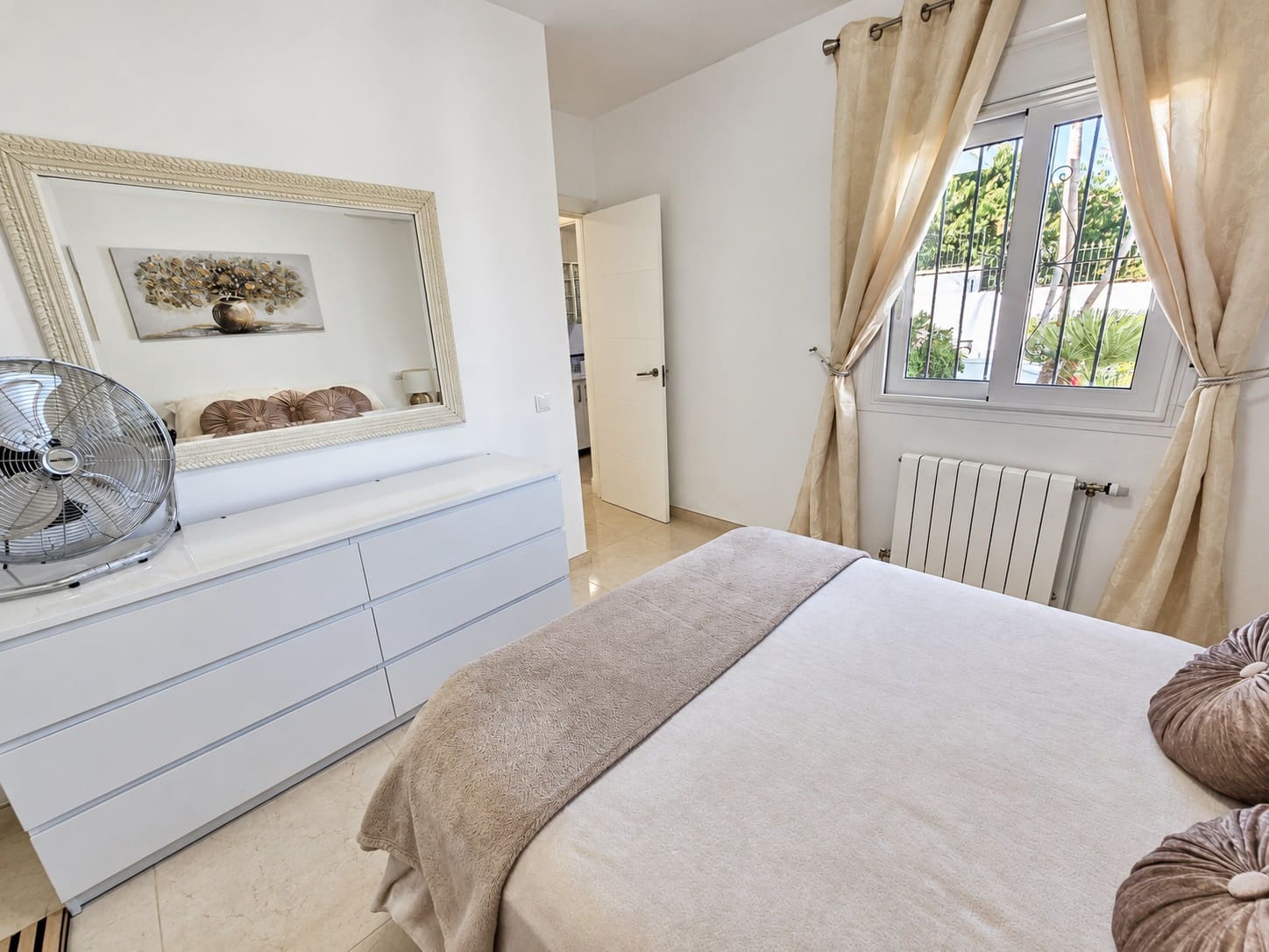 10 Zimmer Villa zu verkaufen in Alhaurin de la Torre mit Pool Garage - 1.500.000 € (Ref: 10166114)