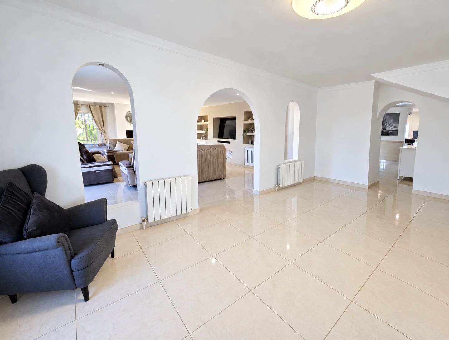 10 Zimmer Villa zu verkaufen in Alhaurin de la Torre mit Pool Garage - 1.500.000 € (Ref: 10166114)