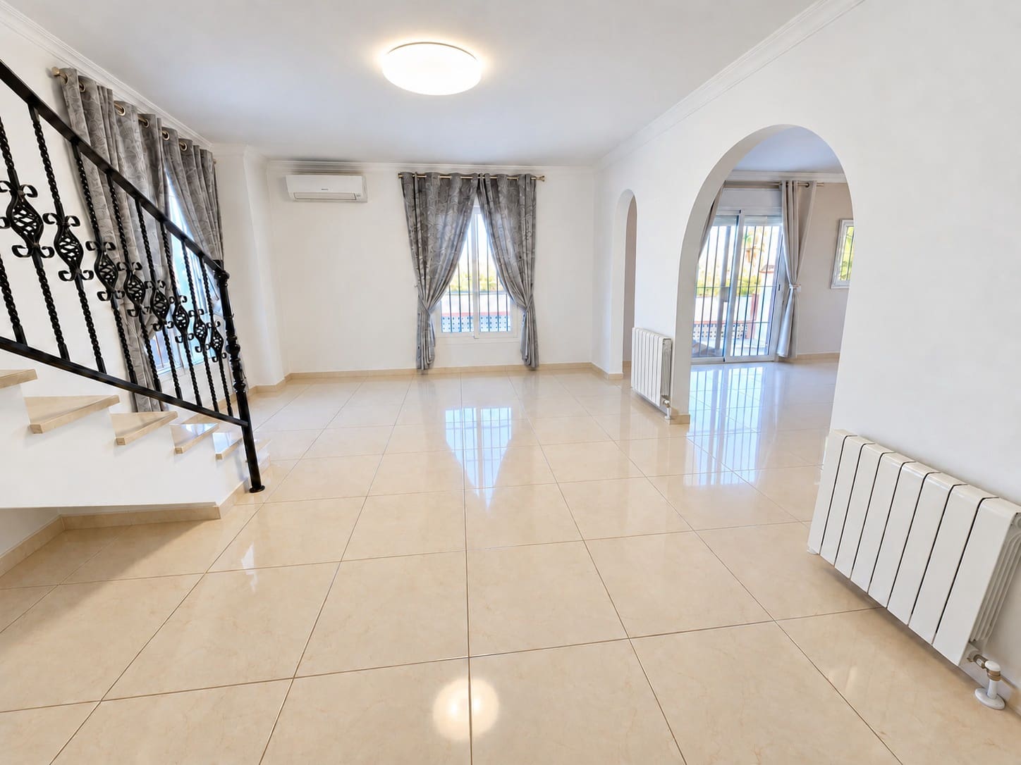 10 Zimmer Villa zu verkaufen in Alhaurin de la Torre mit Pool Garage - 1.500.000 € (Ref: 10166114)