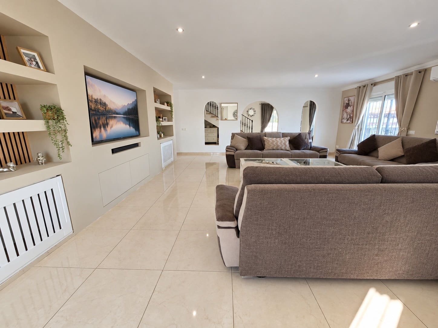 10 Zimmer Villa zu verkaufen in Alhaurin de la Torre mit Pool Garage - 1.500.000 € (Ref: 10166114)