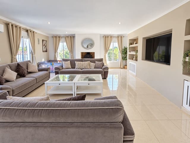 10 soveværelse Villa til salg i Alhaurín de la Torre med swimmingpool garage - € 1.500.000 (Ref: 10166114)