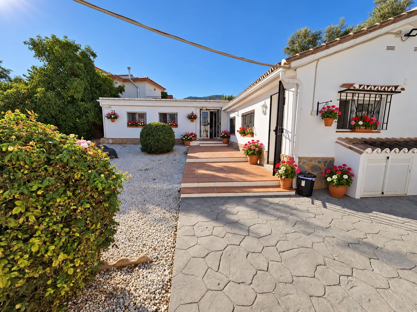 10 Zimmer Villa zu verkaufen in Alhaurin de la Torre mit Pool Garage - 1.500.000 € (Ref: 10166114)