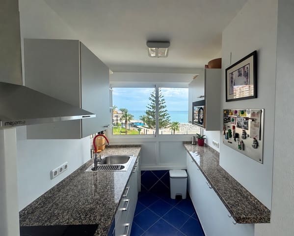 3 soveværelse Strandlejlighed til salg i Torrox med swimmingpool - € 599.000 (Ref: 10168194)