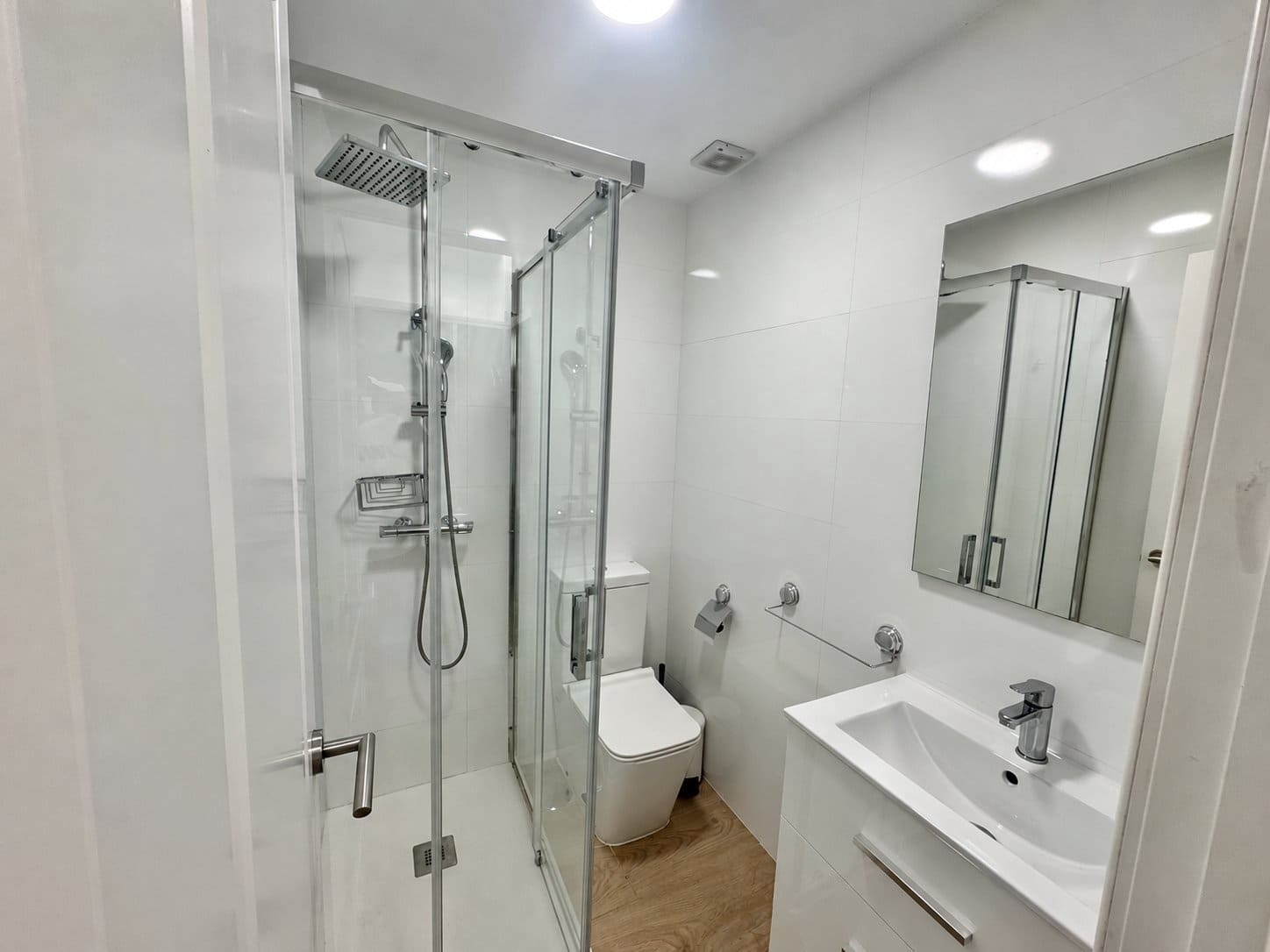 3 bedroom Beach Apartment for sale in Torrox with pool - € 599,000 (Ref: 10168194)
