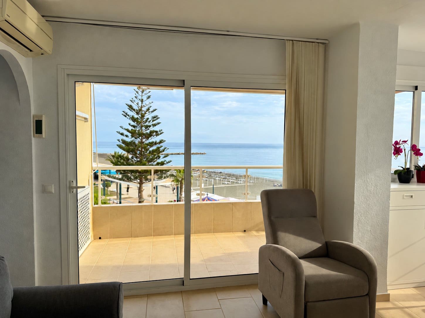 3 bedroom Beach Apartment for sale in Torrox with pool - € 599,000 (Ref: 10168194)