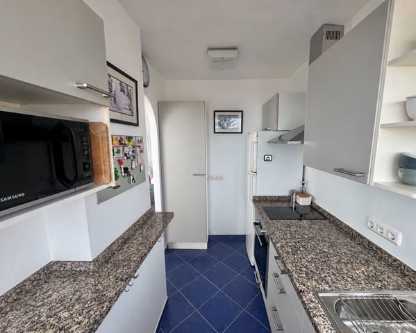3 soveværelse Strandlejlighed til salg i Torrox med swimmingpool - € 599.000 (Ref: 10168194)