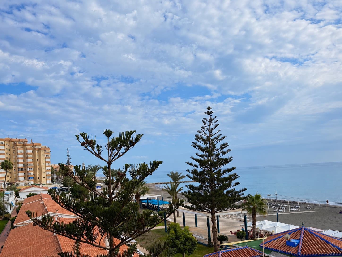 3 bedroom Beach Apartment for sale in Torrox with pool - € 599,000 (Ref: 10168194)