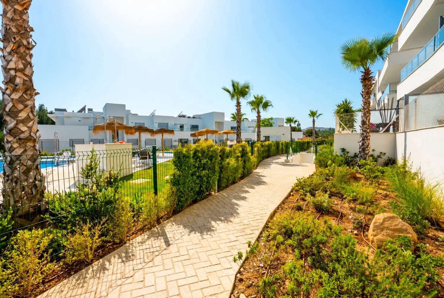 2 soveværelse Strandlejlighed til salg i Mijas med swimmingpool garage - € 460.000 (Ref: 10174369)
