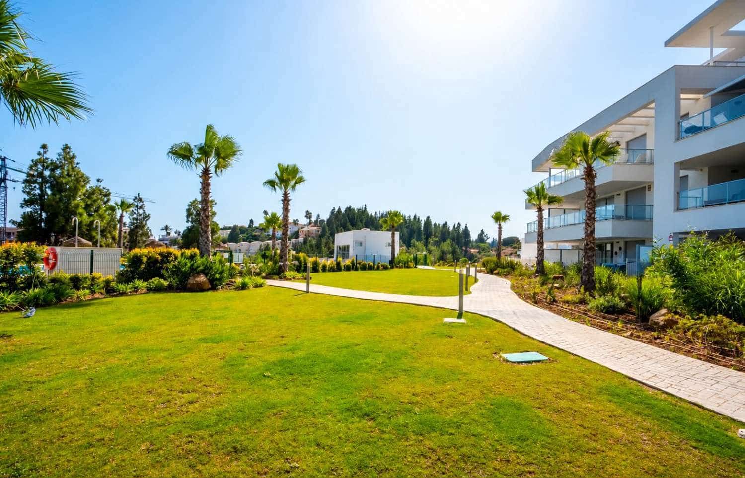 2 soveværelse Strandlejlighed til salg i Mijas med swimmingpool garage - € 460.000 (Ref: 10174369)