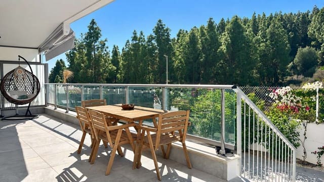 2 soveværelse Strandlejlighed til salg i Mijas med swimmingpool garage - € 460.000 (Ref: 10174369)