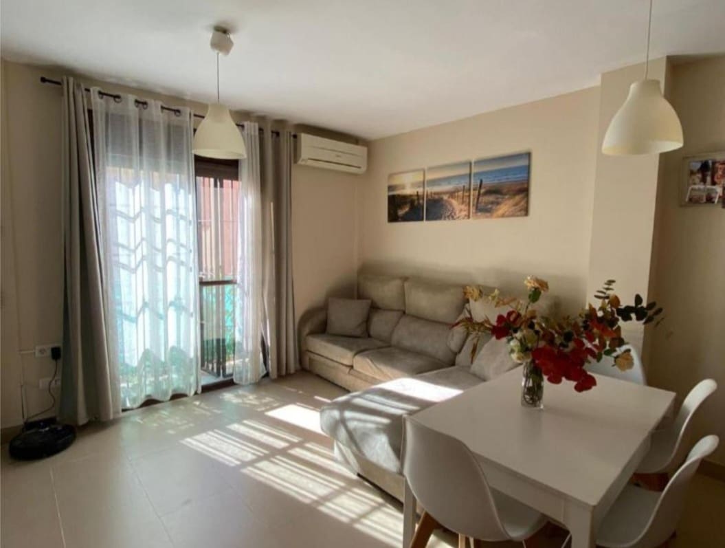 2 makuuhuone Asunto myytävänä paikassa Alhaurin de la Torre mukana 
autotalli - 359 000 € (Ref: 9434775)