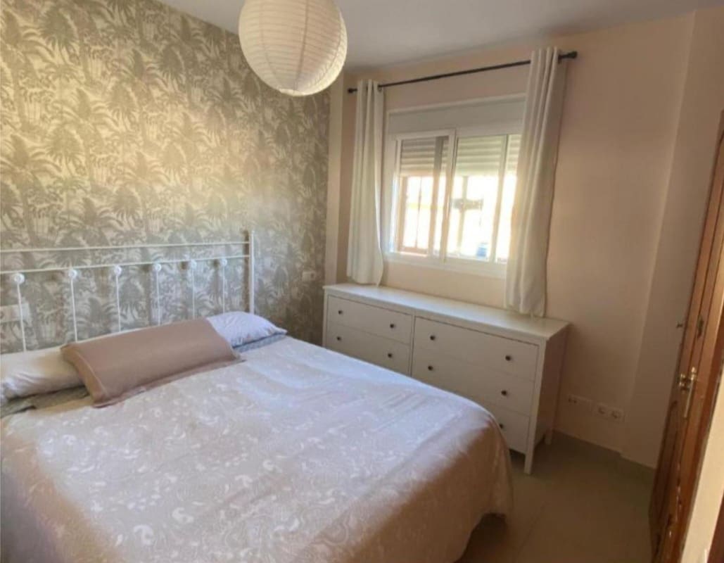 2 makuuhuone Asunto myytävänä paikassa Alhaurin de la Torre mukana 
autotalli - 359 000 € (Ref: 9434775)