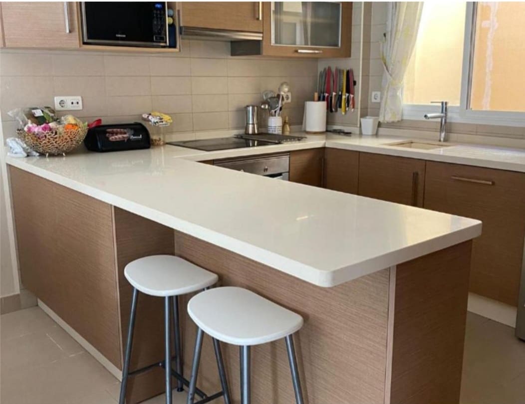 2 makuuhuone Asunto myytävänä paikassa Alhaurin de la Torre mukana 
autotalli - 359 000 € (Ref: 9434775)