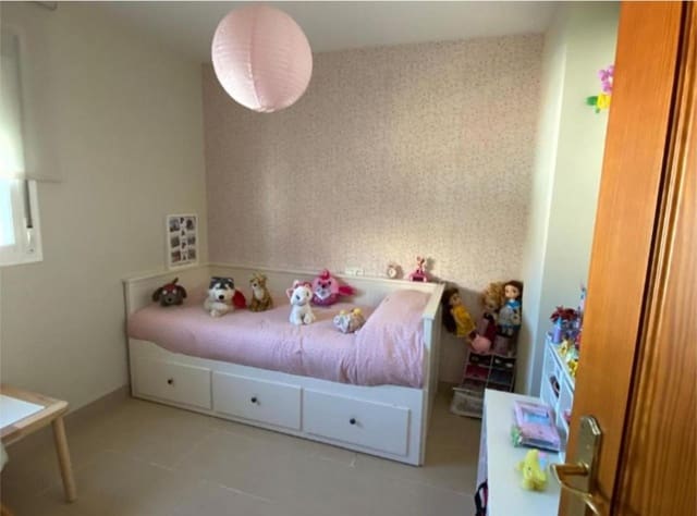 2 makuuhuone Asunto myytävänä paikassa Alhaurín de la Torre mukana 
autotalli - 359 000 € (Ref: 9434775)