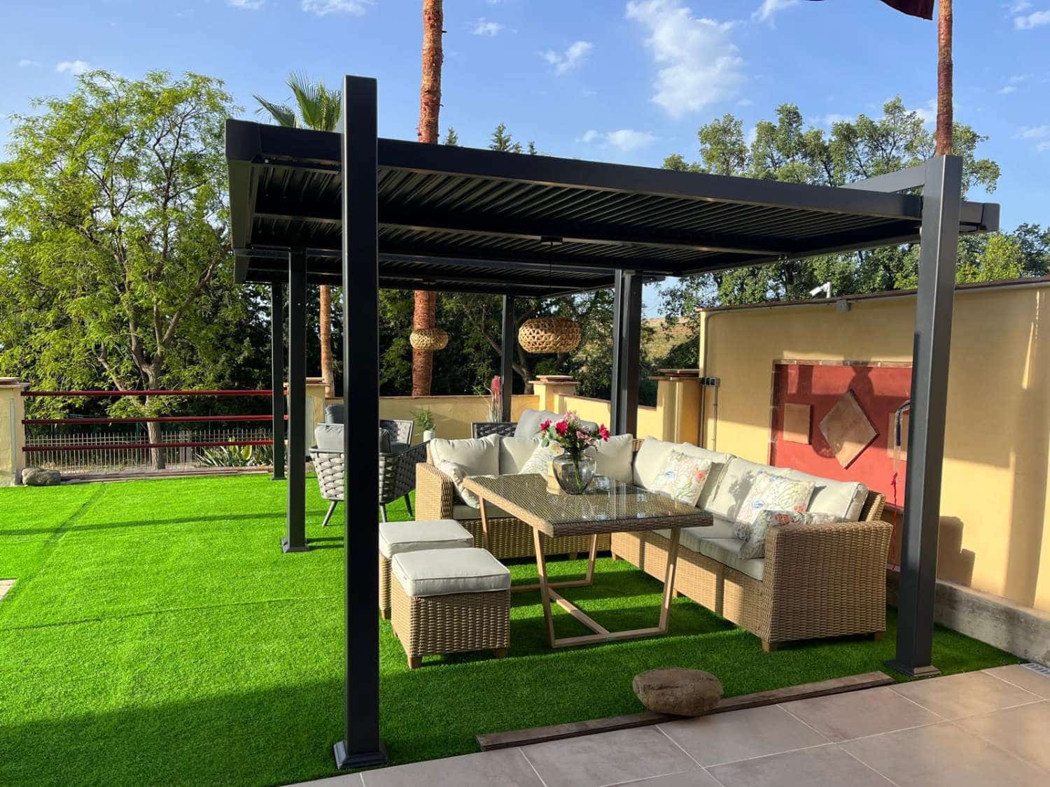 Chalet de 2 habitaciones en Benahavís en venta con piscina - 950.000 € (Ref: 9434777)