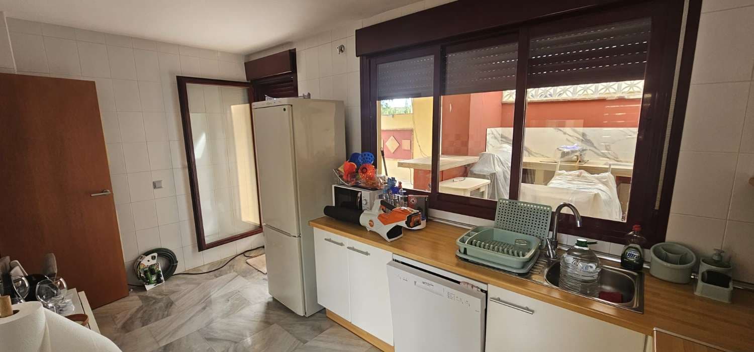 Chalet de 2 habitaciones en Benahavís en venta con piscina - 950.000 € (Ref: 9434777)