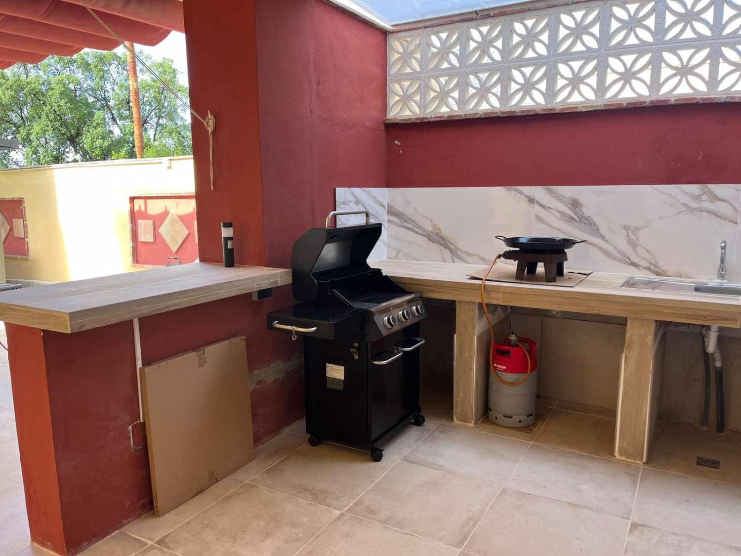 Chalet de 2 habitaciones en Benahavís en venta con piscina - 950.000 € (Ref: 9434777)