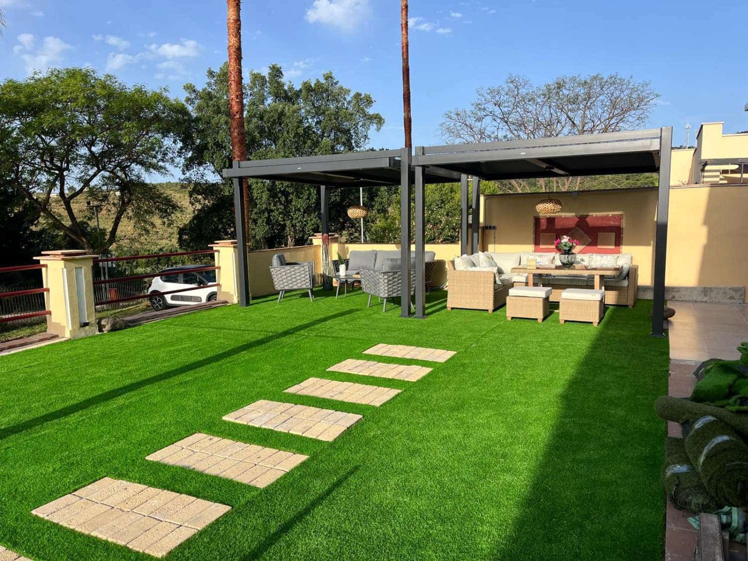 Chalet de 2 habitaciones en Benahavís en venta con piscina - 950.000 € (Ref: 9434777)