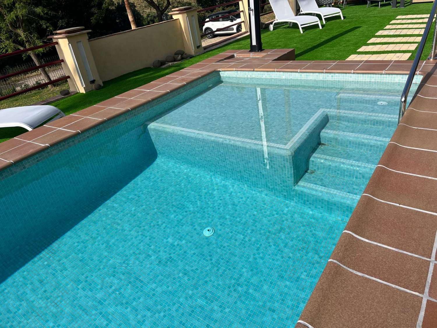 Chalet de 2 habitaciones en Benahavís en venta con piscina - 950.000 € (Ref: 9434777)