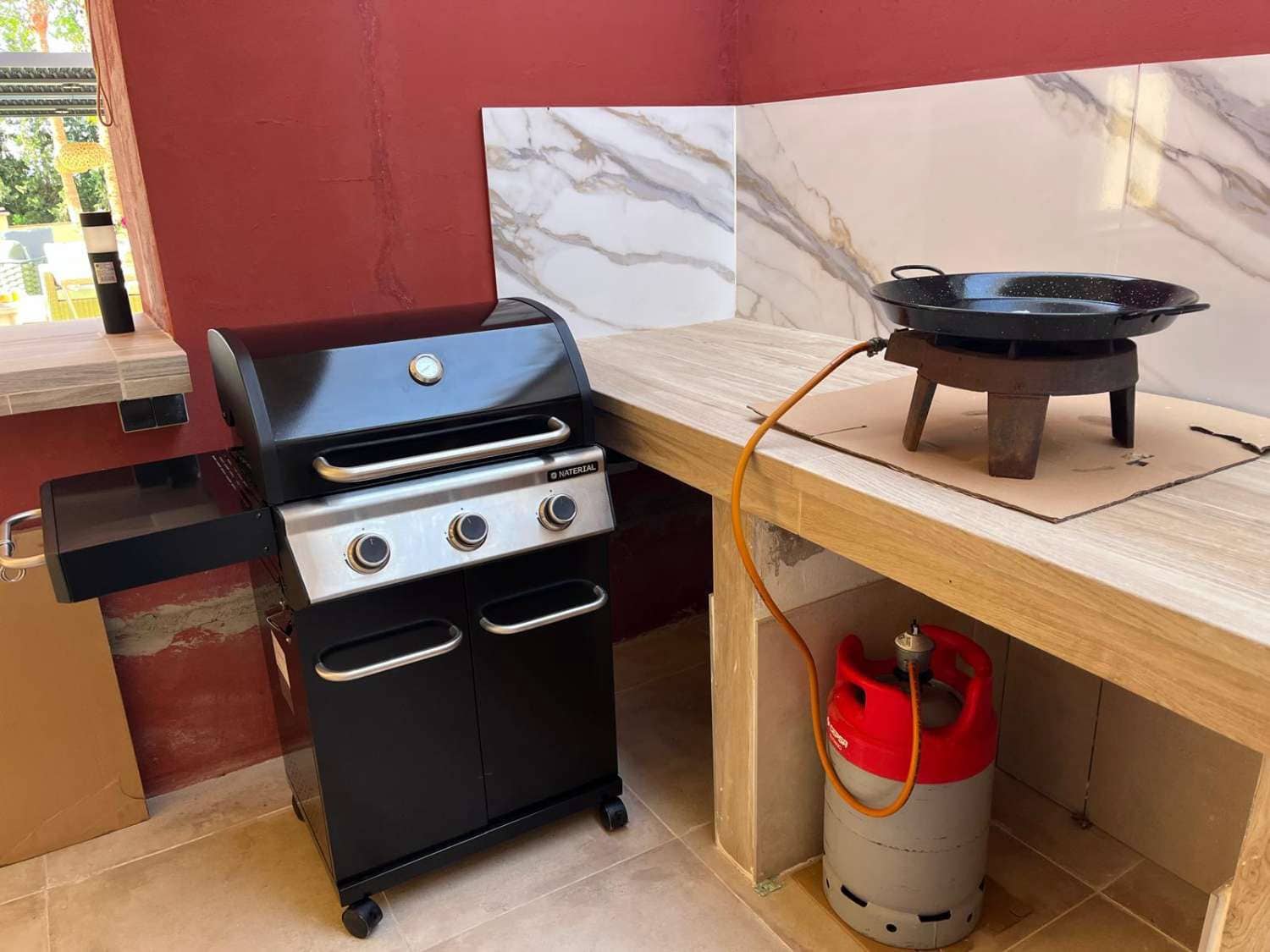 Chalet de 2 habitaciones en Benahavís en venta con piscina - 950.000 € (Ref: 9434777)