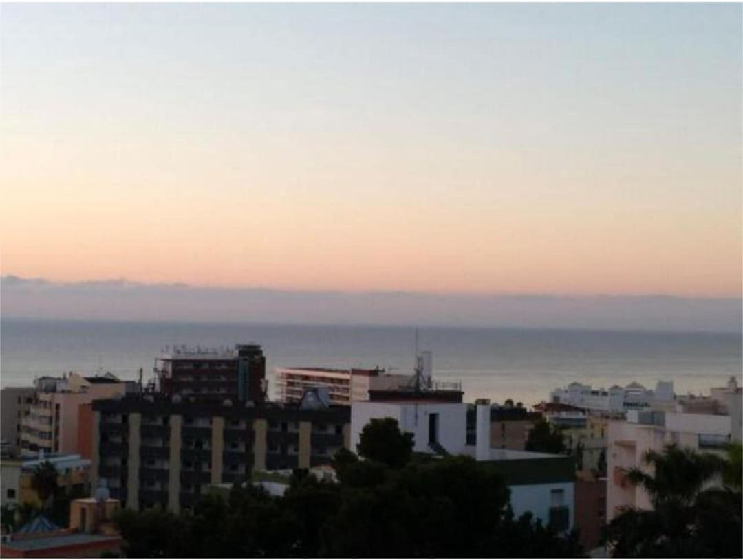 Penthouse para venda em Torremolinos - 164 800 € (Ref: 9434778)