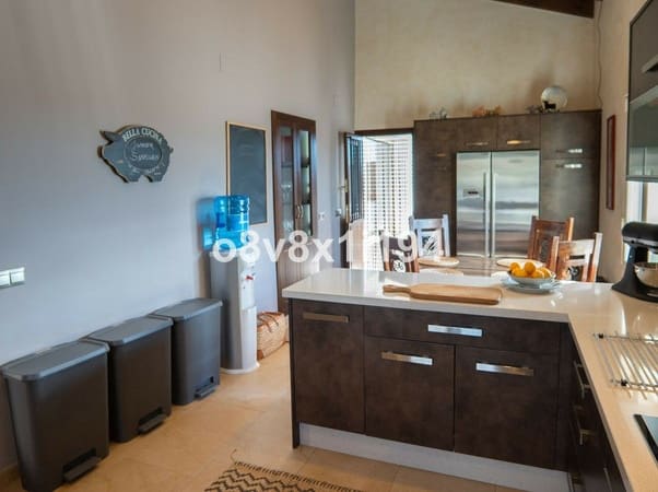 5 bedroom Finca/Country House for sale in Cartama with pool - € 599,000 (Ref: 9434781)