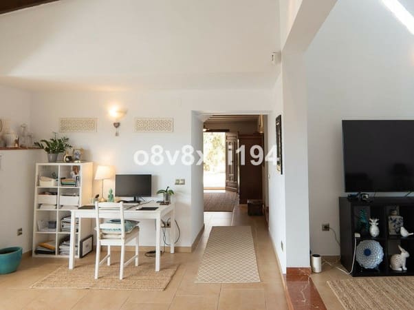 5 bedroom Finca/Country House for sale in Cartama with pool - € 599,000 (Ref: 9434781)