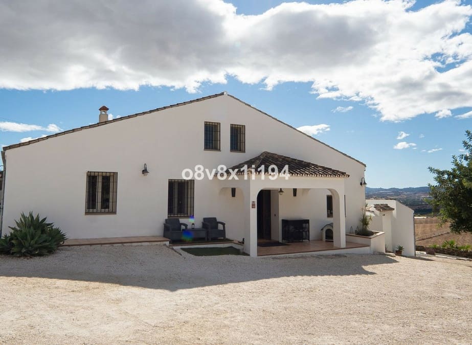 5 bedroom Finca/Country House for sale in Cartama with pool - € 599,000 (Ref: 9434781)