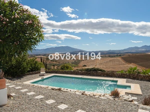 5 bedroom Finca/Country House for sale in Cartama with pool - € 599,000 (Ref: 9434781)