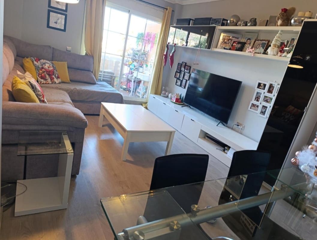 2 Zimmer Strandapartment zu verkaufen in Fuengirola mit Pool - 283.250 € (Ref: 9434782)