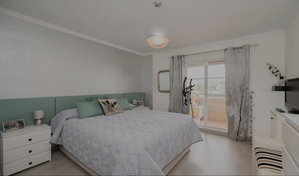 2 Zimmer Strandapartment zu verkaufen in Fuengirola mit Pool - 283.250 € (Ref: 9434782)