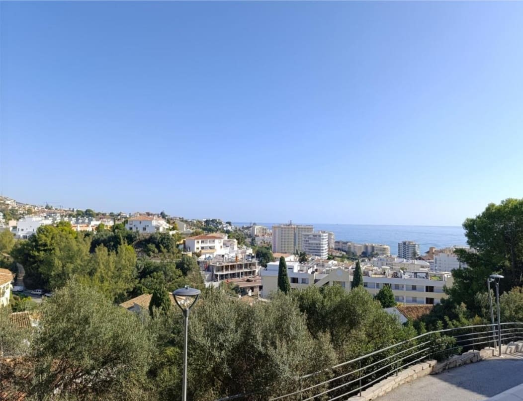 2 Zimmer Strandapartment zu verkaufen in Fuengirola mit Pool - 283.250 € (Ref: 9434782)