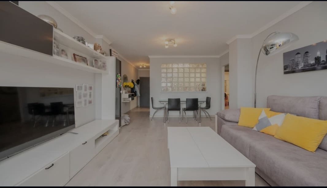 2 Zimmer Strandapartment zu verkaufen in Fuengirola mit Pool - 283.250 € (Ref: 9434782)