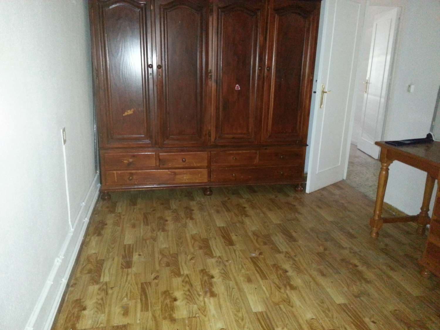 3 Zimmer Wohnung zu verkaufen in Malaga Stadt - 400.000 € (Ref: 9434789)