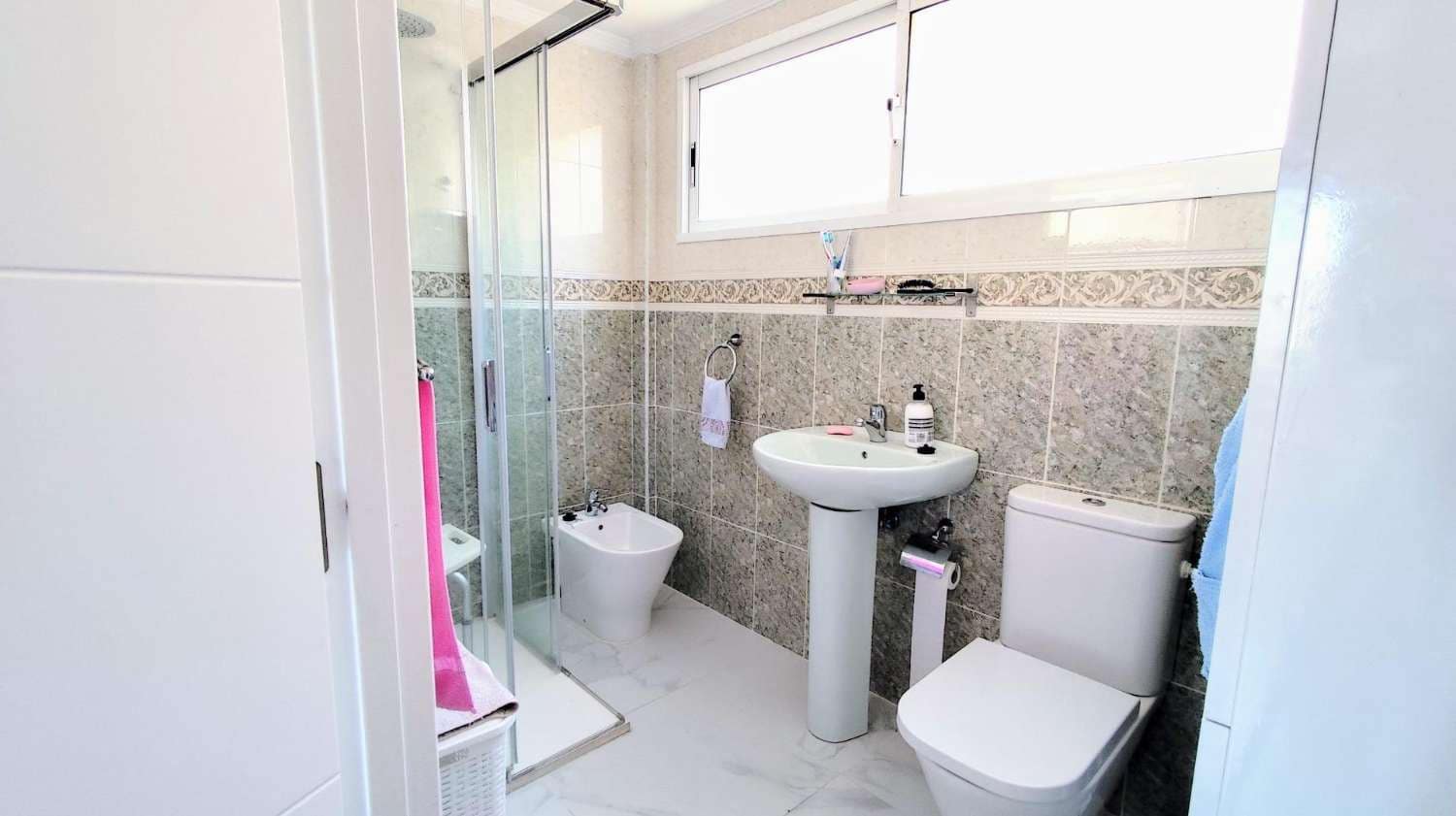 1 Zimmer Strandapartment zu verkaufen in Torremolinos mit Pool - 211.000 € (Ref: 9434790)