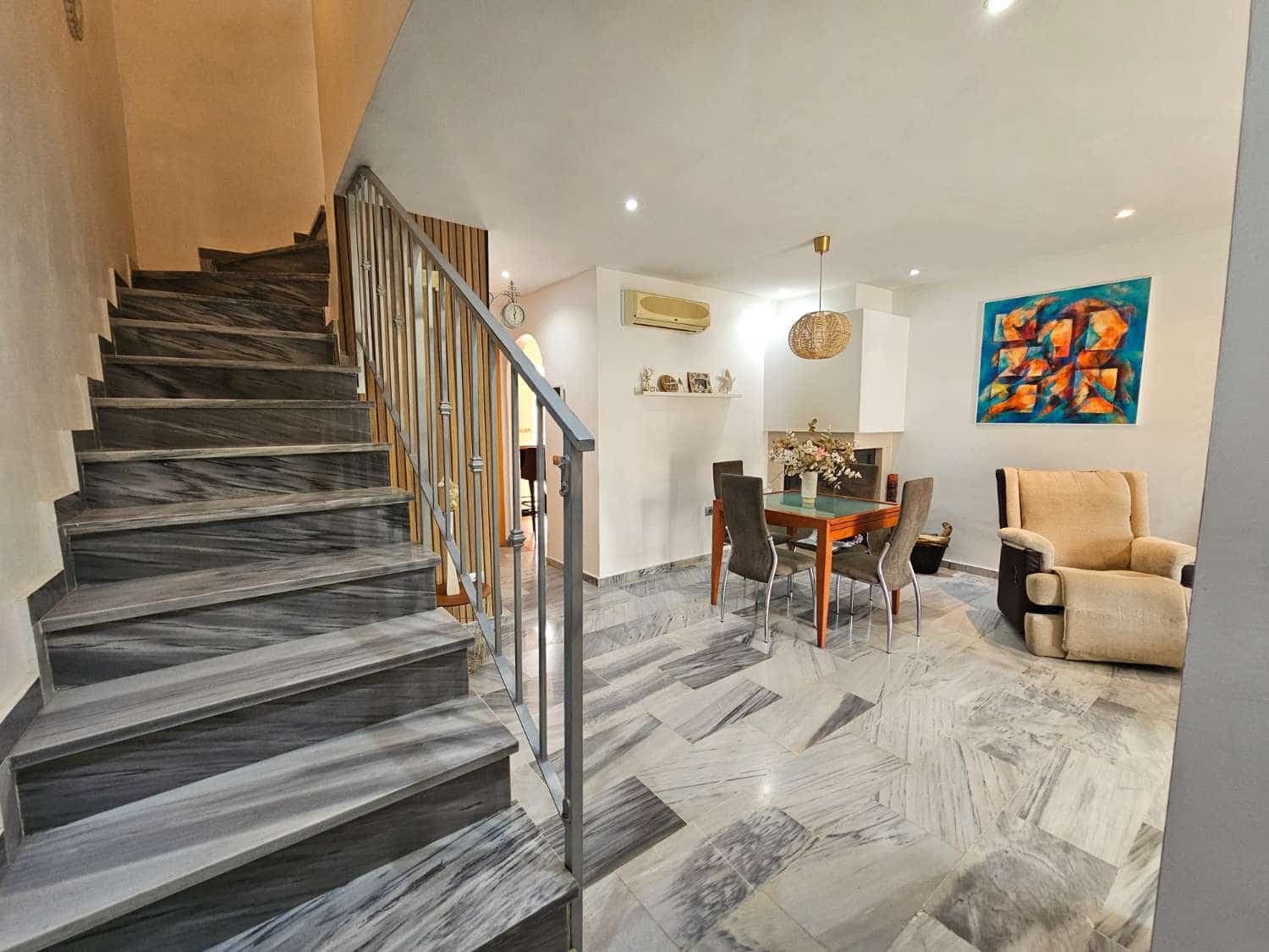 Adosado de 4 habitaciones en Alhaurín de la Torre en venta con piscina garaje - 410.000 € (Ref: 9434791)