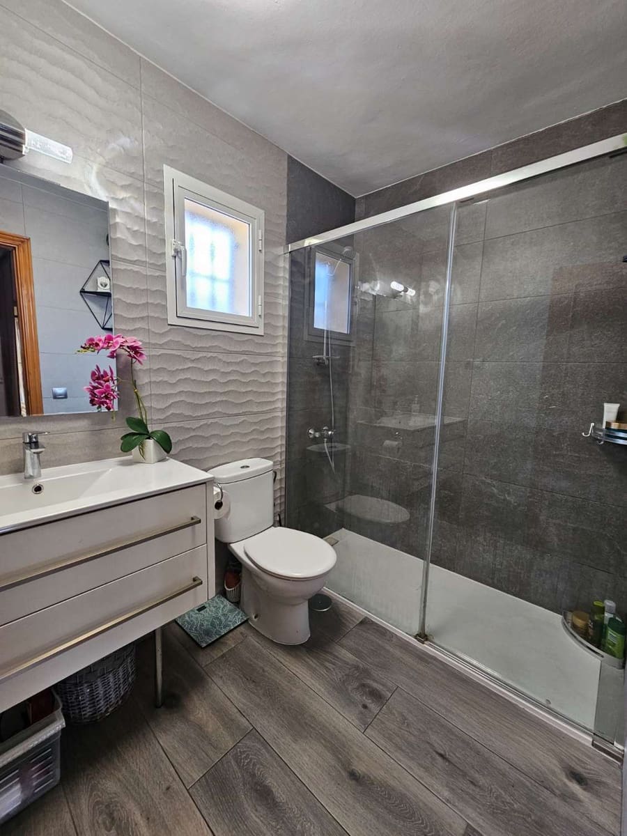 Adosado de 4 habitaciones en Alhaurín de la Torre en venta con piscina garaje - 410.000 € (Ref: 9434791)