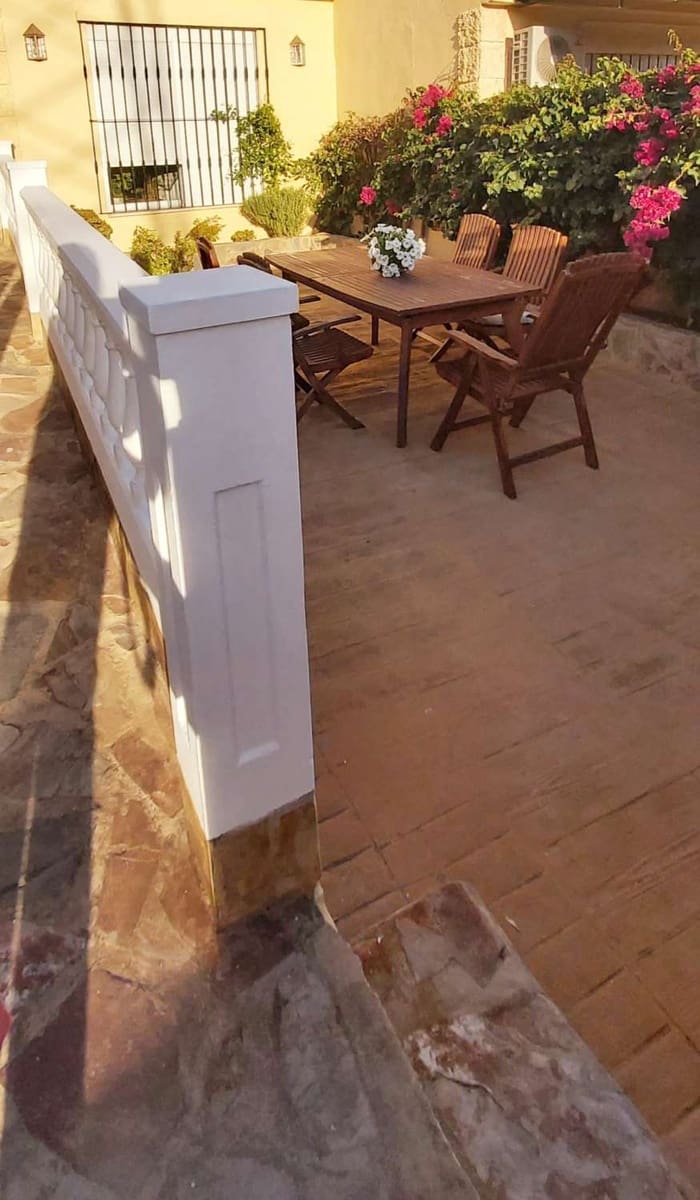 Adosado de 4 habitaciones en Alhaurín de la Torre en venta con piscina garaje - 410.000 € (Ref: 9434791)