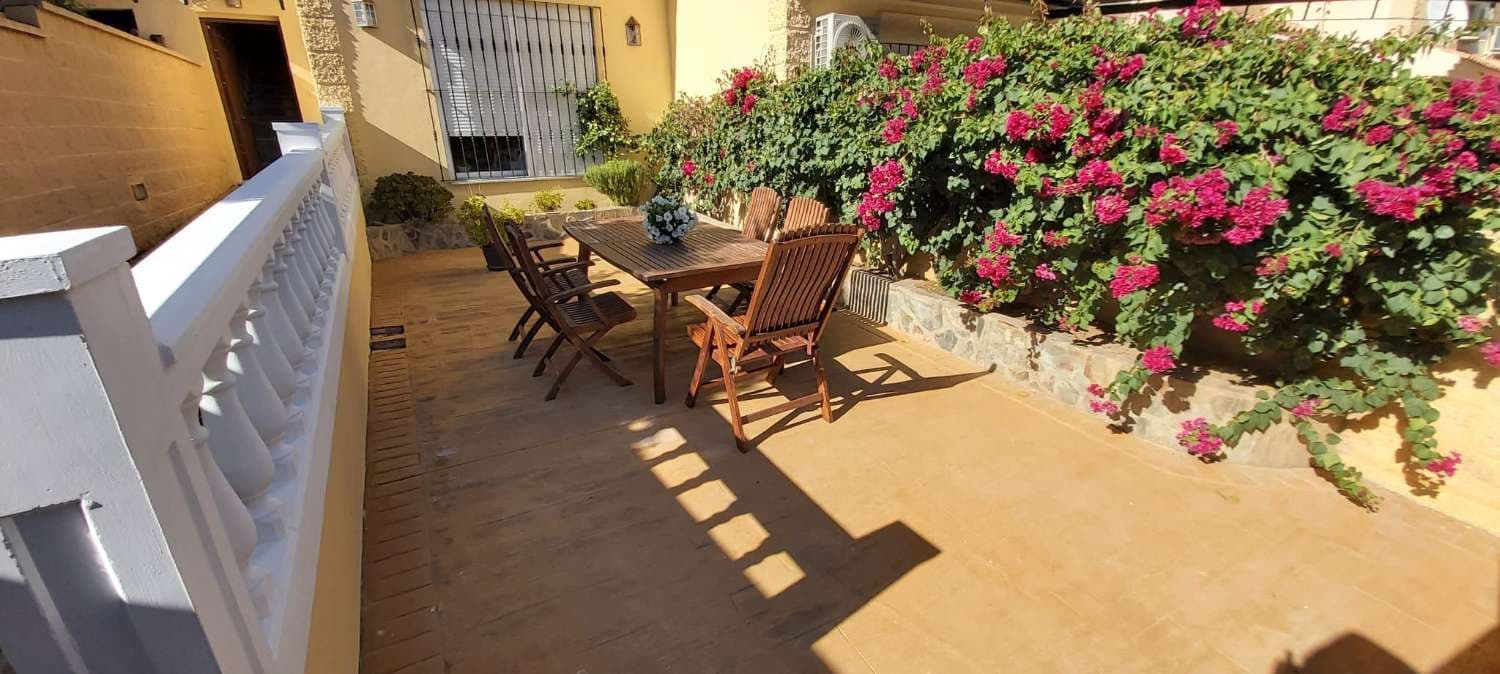 Adosado de 4 habitaciones en Alhaurín de la Torre en venta con piscina garaje - 410.000 € (Ref: 9434791)