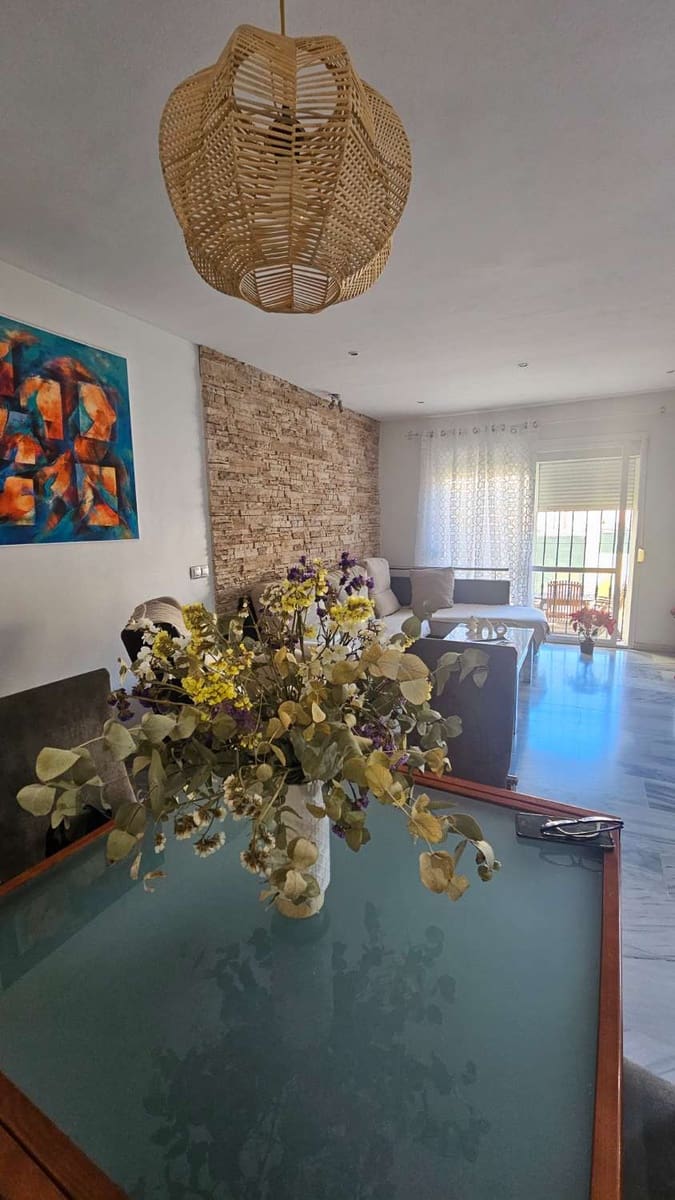 4 makuuhuone Rivitalo myytävänä paikassa Alhaurin de la Torre mukana uima-altaan 
autotalli - 416 000 € (Ref: 9434791)