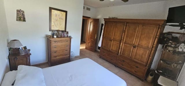 3 Zimmer Villa zu verkaufen in Alhaurín de la Torre mit Pool Garage - 560.000 € (Ref: 9434793)