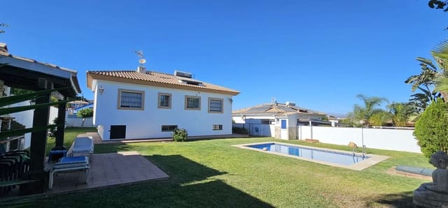 3 Zimmer Villa zu verkaufen in Alhaurín de la Torre mit Pool Garage - 560.000 € (Ref: 9434793)