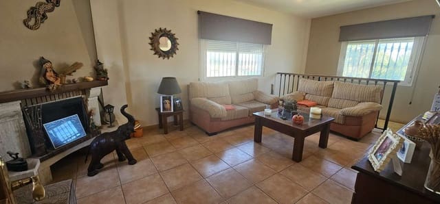 3 Zimmer Villa zu verkaufen in Alhaurín de la Torre mit Pool Garage - 560.000 € (Ref: 9434793)