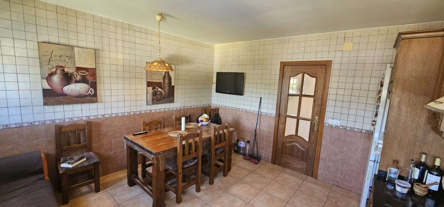 3 bedroom Villa for sale in Alhaurin de la Torre with pool garage - € 560,000 (Ref: 9434793)