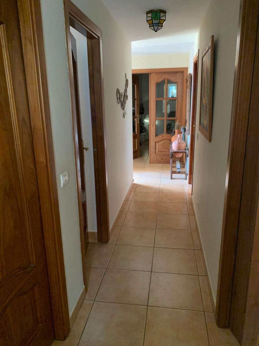 3 bedroom Villa for sale in Alhaurin de la Torre with pool garage - € 560,000 (Ref: 9434793)