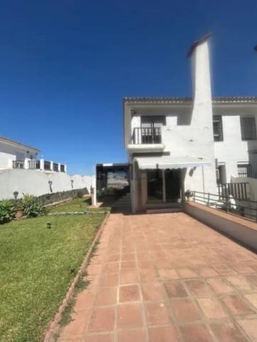 4 soverom Kjedet enebolig til salgs i Alhaurín de la Torre med svømmebasseng - € 630 000 (Ref: 9434799)