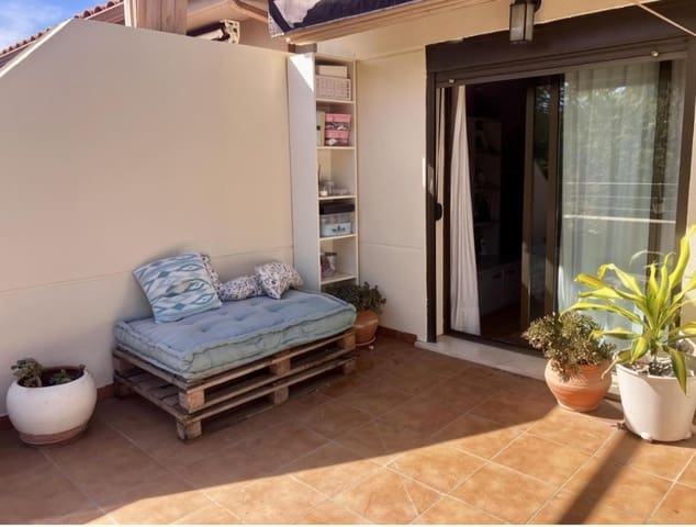 2 makuuhuone Ranta-asunto myytävänä paikassa Alhaurín de la Torre mukana uima-altaan 
autotalli - 314 000 € (Ref: 9434803)