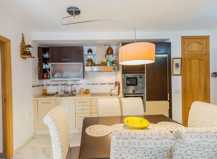 2 bedroom Beach Apartment for sale in Torremolinos with garage - € 295,000 (Ref: 9434804)